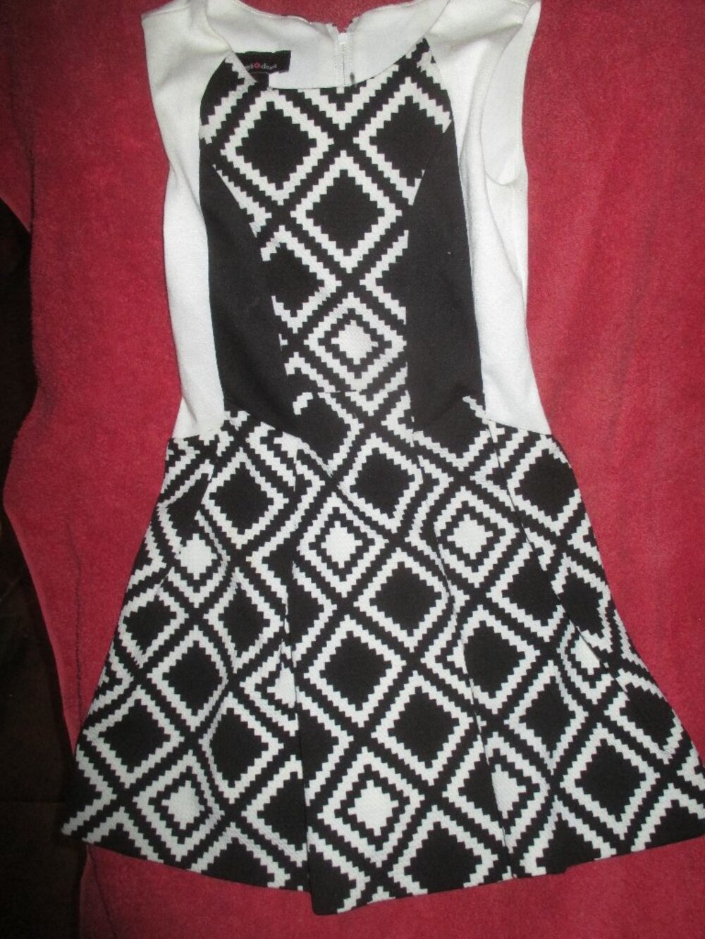 Amys Closet Girls Sz 7 Dress Black and White Geometric Sleeveless Fit & Flare